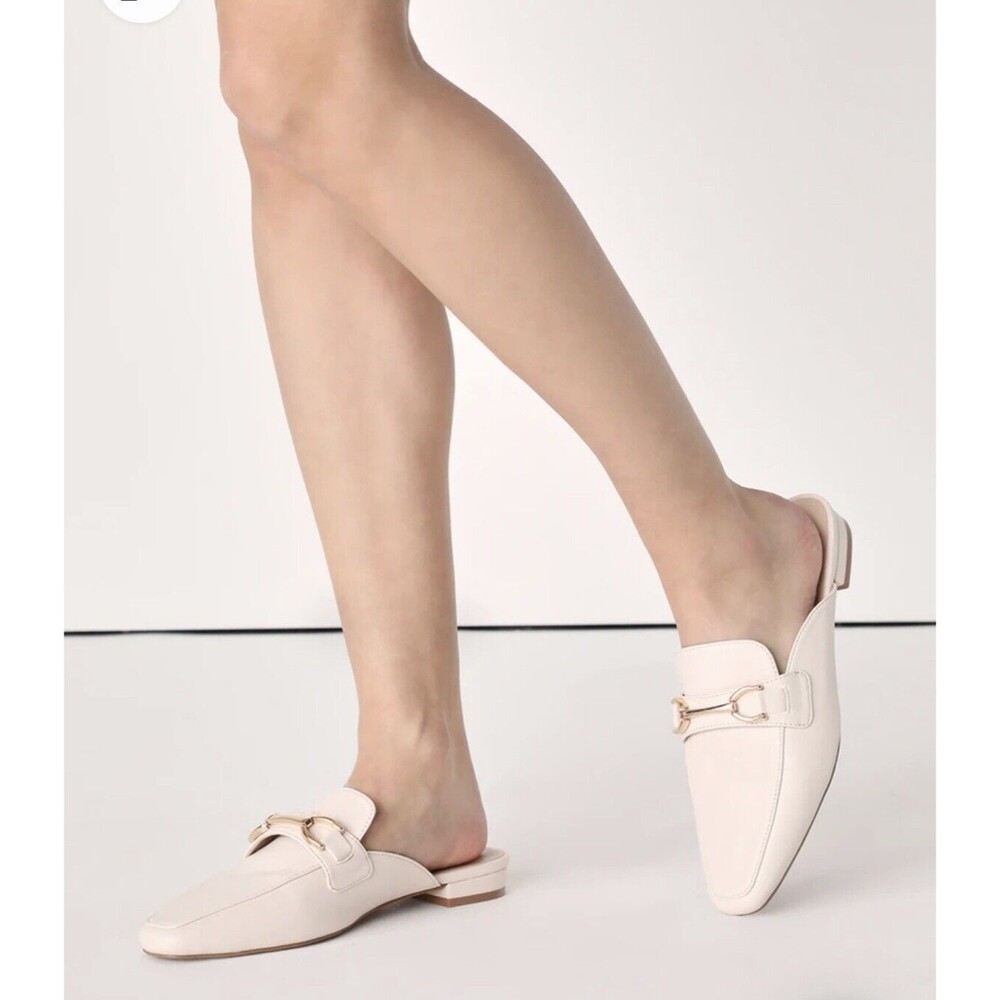 Lulu's Wilsa Women’s Nude Slide-On‎ Loafers Size 10 Faux Leather Square Toe Gold